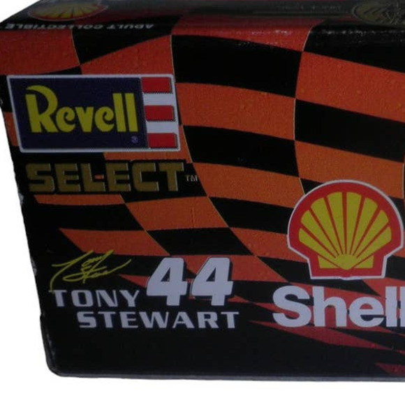 Tony Stewart #44 Small Soldiers 1998 Pontiac Grand Prix, Revell Racing 1:64 CWC - Picture 5 of 8